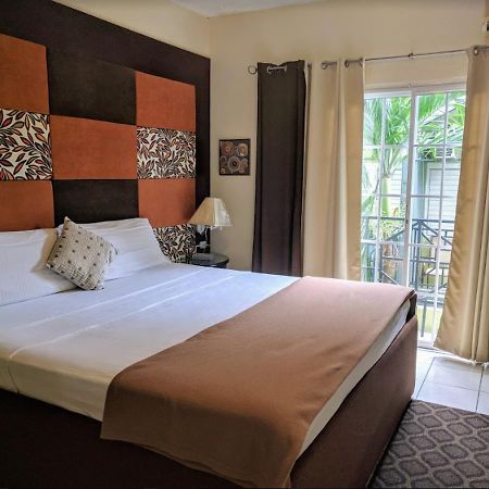 Christar Villas Hotel Kingston Luaran gambar