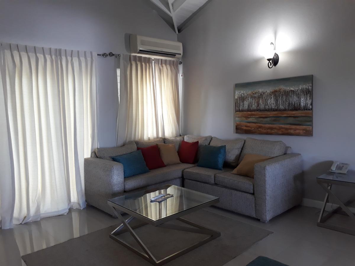 Christar Villas Hotel Kingston Luaran gambar