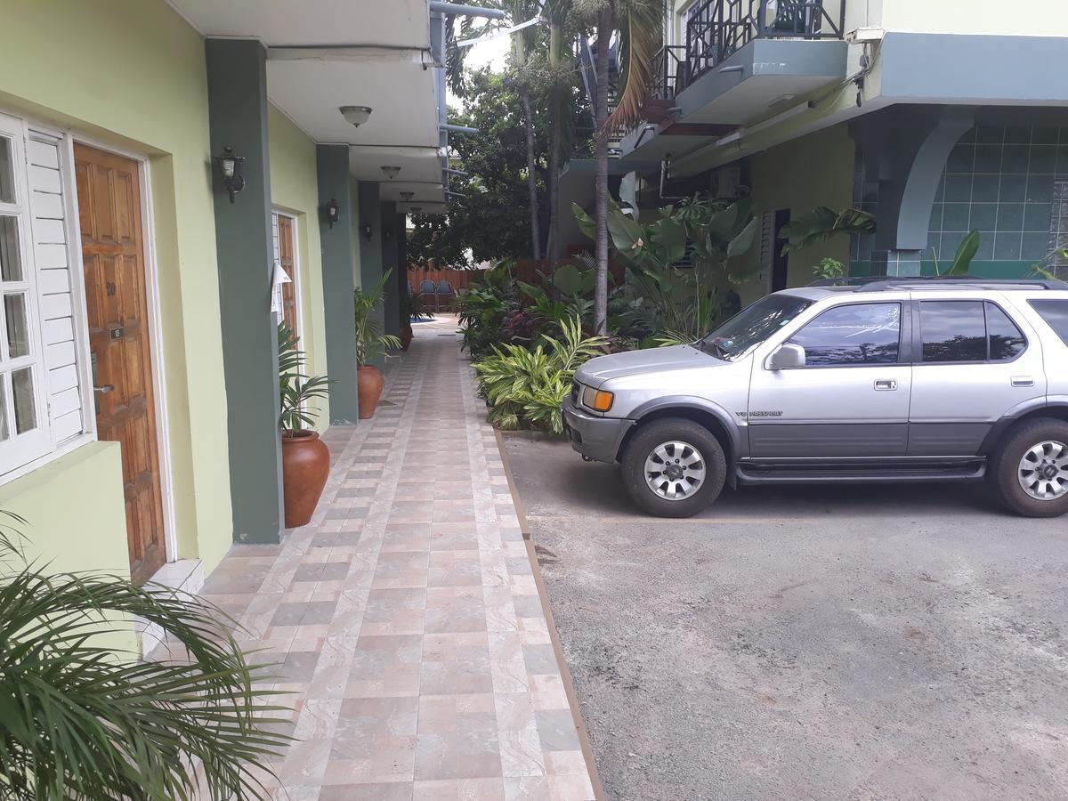 Christar Villas Hotel Kingston Luaran gambar