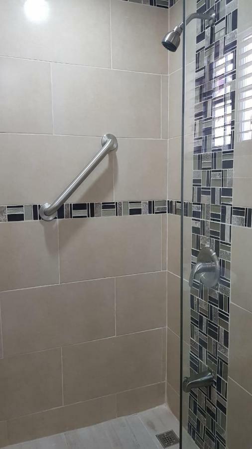 Christar Villas Hotel Kingston Luaran gambar