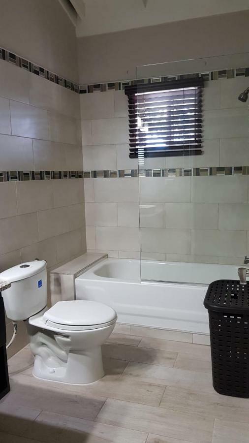 Christar Villas Hotel Kingston Luaran gambar