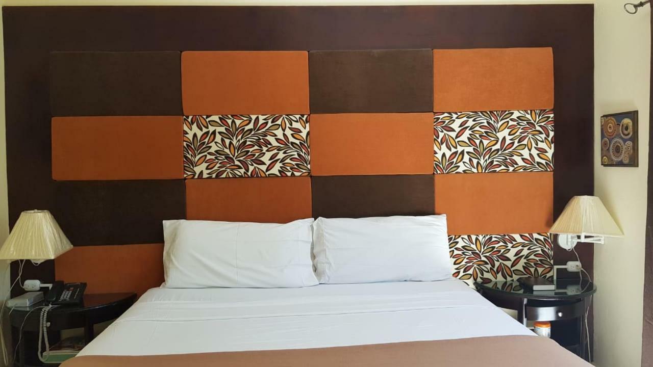 Christar Villas Hotel Kingston Luaran gambar