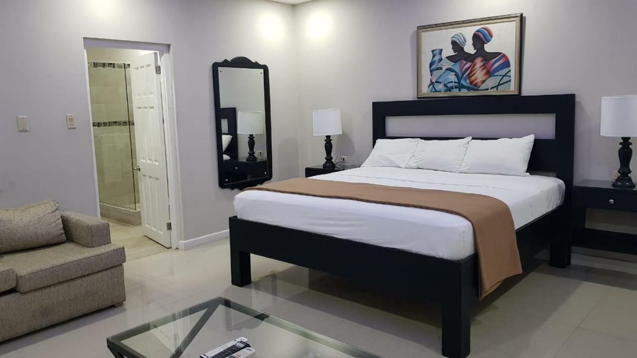 Christar Villas Hotel Kingston Luaran gambar